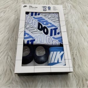 Baby Nike Gift Set